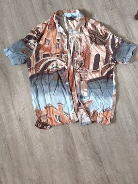 H&M Men's Short-Sleeve Button-Down Shirt in Scenic All Over Print
